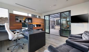 21 Drifting Shadow Way, Las Vegas, NV 89135