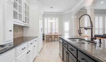 13 Kensington Dr, Heath, TX 75032