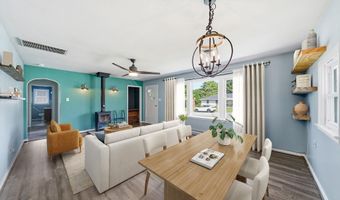16 FORD Ave, Boonsboro, MD 21713
