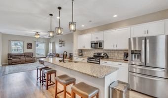 33 Chinquapin St, Beaufort, SC 29906