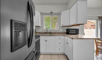 11188 Kennebec Ave, Allen Park, MI 48101