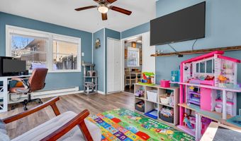 22 Longboat Ave, Barnegat, NJ 08005