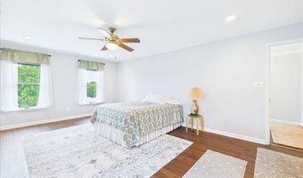 2832 Kensington St, Athens, TN 37303