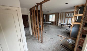 5207 Weber Rd, Affton, MO 63123