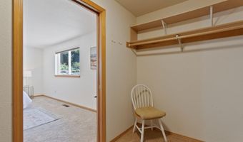 1671 NE Meerkat Ave, Bend, OR 97701