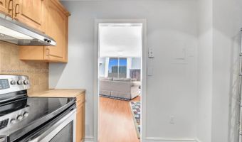 2750 NE 183rd St 1801, Aventura, FL 33160