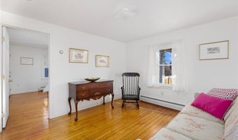 110 HOUSTON Ave, Narragansett, RI 02882