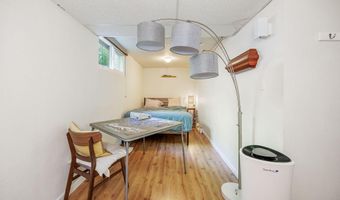 1037 Pinecrest Ter, Ashland, OR 97520