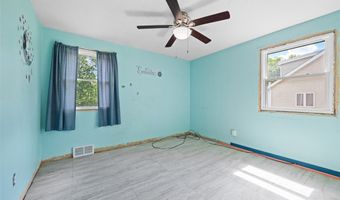 1127 Mcknight Dr, Bethel Park, PA 15102