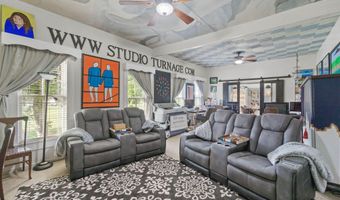 1748 Georgia St, Alford, FL 32420