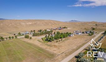 14 Beacon Dr, Cody, WY 82414