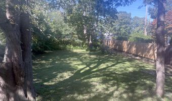 310 East Rd, Belford, NJ 07718