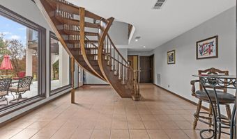 40 LaVanda Ln, Hot Springs Village, AR 71909