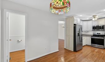 7481 JAYHAWK St, Annandale, VA 22003