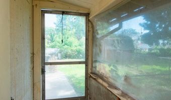 162 Monroe St, Alderson, WV 24910