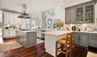 5823 GOLDSBORO Rd, Bethesda, MD 20817