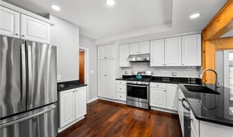 68 Bondcroft Dr, Amherst, NY 14226