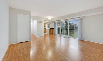 3232 S 28TH St 202, Alexandria, VA 22302