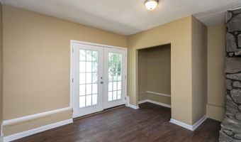 2528 OAK LEAF Ln, Adamsville, AL 35005