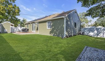 65 Shell St, Beachwood, NJ 08722