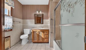 111 W 57TH St, Bayonne, NJ 07002