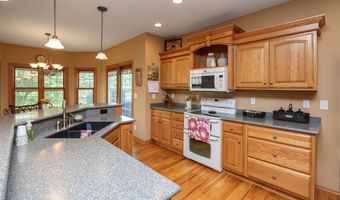 106 SW Stonegate Dr, Ankeny, IA 50023