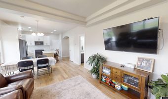 6015 Overlook Way, Mills, WY 82604