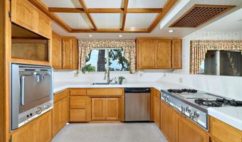 3190 Falcon Dr, Carlsbad, CA 92008