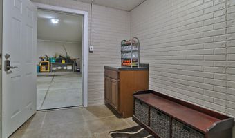 21806 S 190 St, Adams, NE 68301