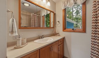 30 Grant Hill Rd, Bloomfield, CT 06002