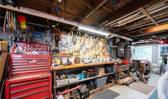 22 Harrison St, Bristol, RI 02809