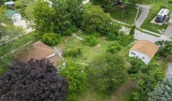 311 4Th St E, Riverside, IA 52327