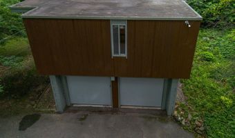 2707 Englave Dr, Ann Arbor, MI 48103