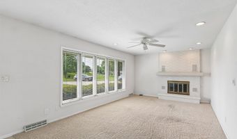1405 Nile Kinnick Dr S, Adel, IA 50003