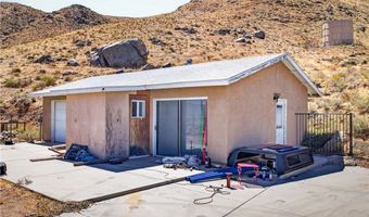 8929 Central Rd, Apple Valley, CA 92308