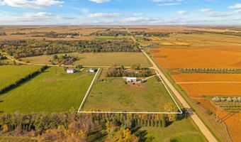 38397 Richmond Heights Dr, Aberdeen, SD 57401