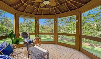 5974 Versailles Ave E, Ann Arbor, MI 48103