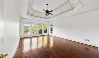 675 FALLS LAKE Dr, Alpharetta, GA 30022