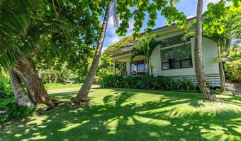 47-409 Kamehameha Hwy B, Kaneohe, HI 96744