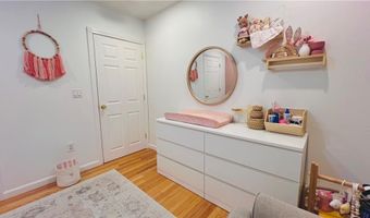 41 Follett St, East Providence, RI 02914