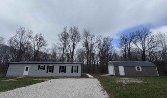9123 E Pine Rd, Bloomfield, IN 47424