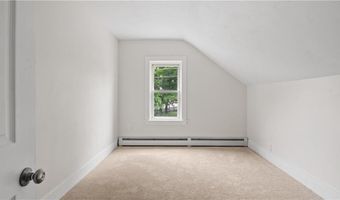 63 Prospect St, Lincoln, RI 02838