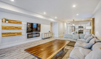 7154 Howell Ct, Arvada, CO 80004