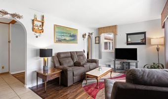 300 W 3RD Ave, Barrington, NJ 08007