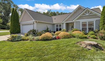 16 Sunview Cir, Arden, NC 28704