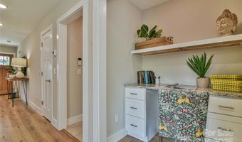 219 Fayetteville St, Asheville, NC 28806