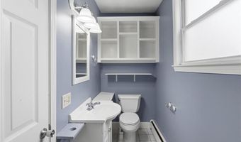 105 Park Ave, Cranston, RI 02905
