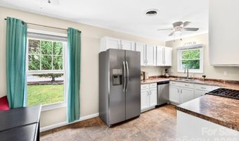 54 Foxberry Dr, Arden, NC 28704