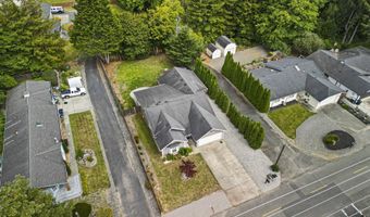 732 3RD St, Brookings, OR 97415