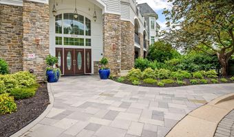 3000 STONE CLIFF Dr 106, Baltimore, MD 21209
